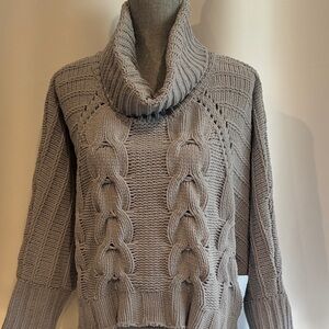 Cabled Turtleneck Sweater - Gray